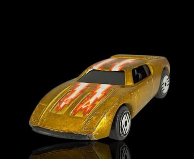 HOT WHEELS 1985 ~ Ultra Hots Gold ~ Vintage ~ Redliner ~ Diecast Car - Thumbnail 5