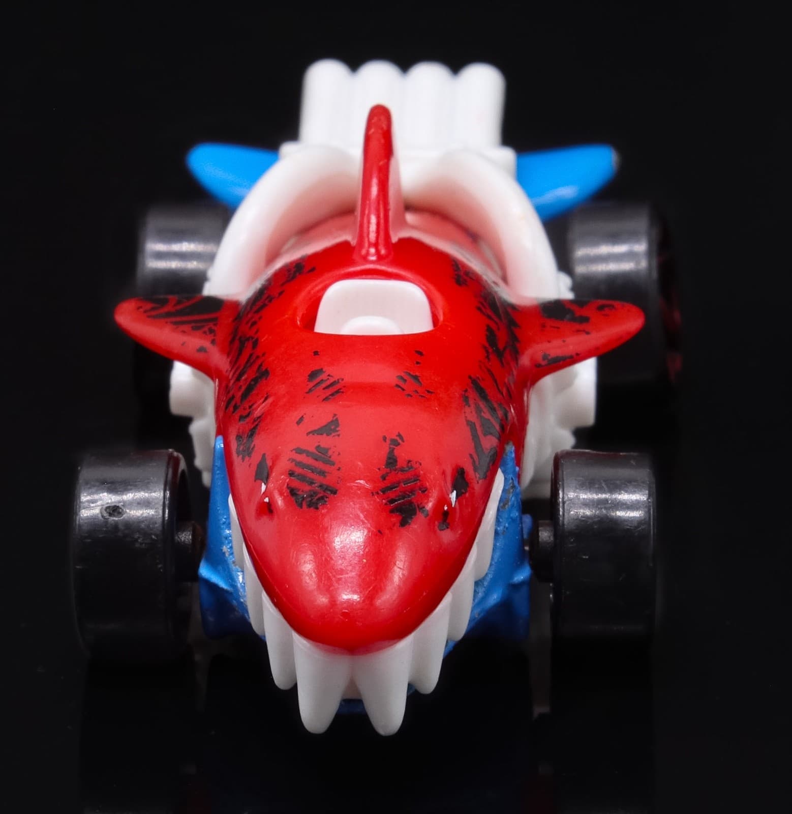 1986 Hot Wheels ~ SHARKRUISER ~ Red White Blue Shark Cruiser - Thumbnail 11
