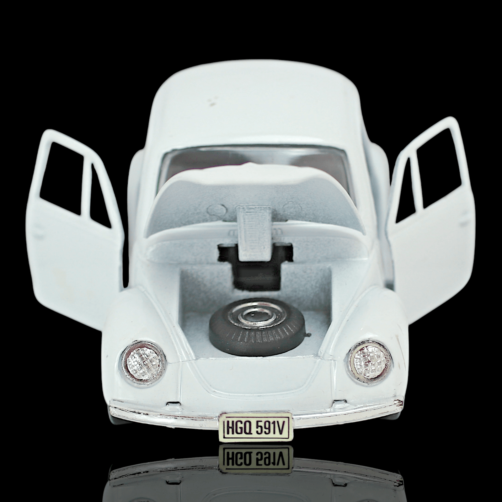1967 Volkswagen Beetle ~ White ~ Pull Back ~ Diecast Toy Car ~ 1:32 - Thumbnail 4