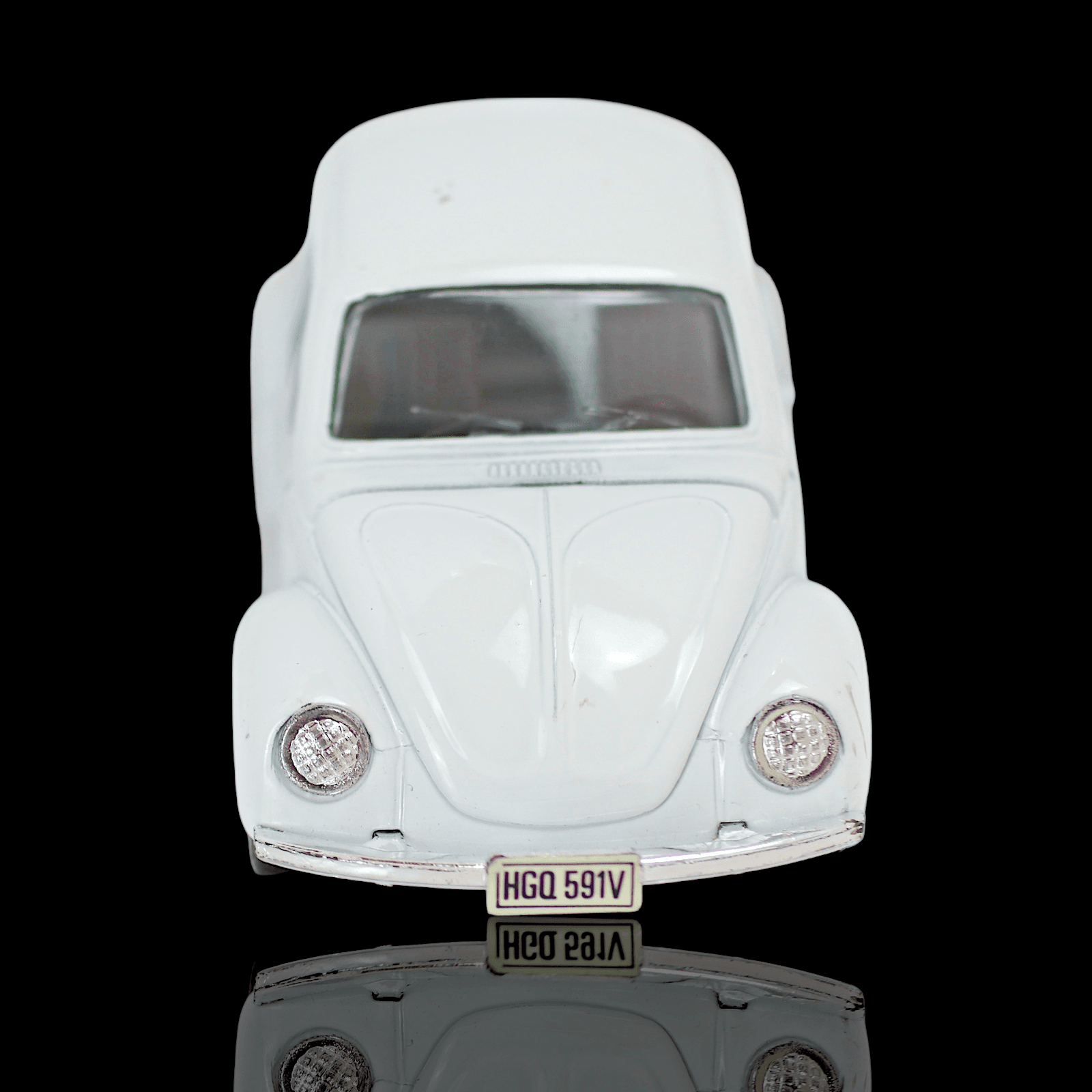 1967 Volkswagen Beetle ~ White ~ Pull Back ~ Diecast Toy Car ~ 1:32 - Thumbnail 7