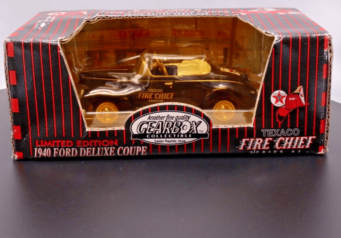 GEARBOX Collectible ~ 1940 FORD COUPE ~ Texaco Fire Chief Series #1 Diecast