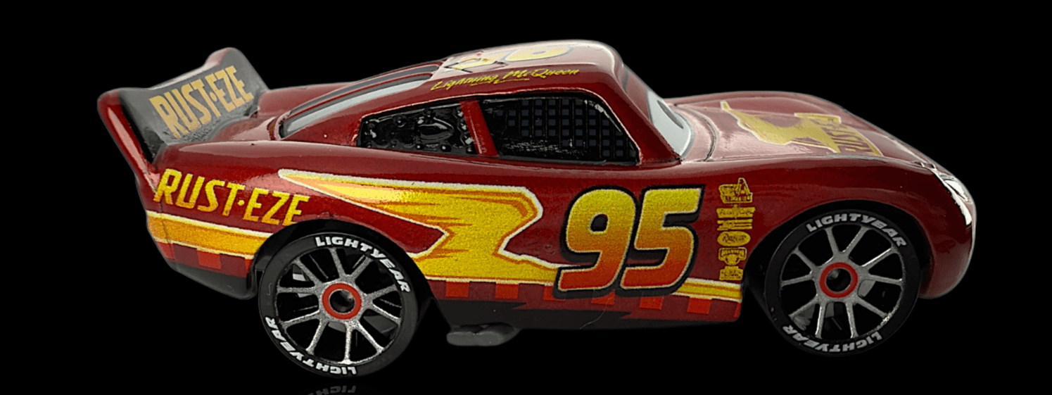 Disney Pixar Cars ~ 2016 Lightning McQueen #95 Rust-Eze Red ~ 1:55 Diecast