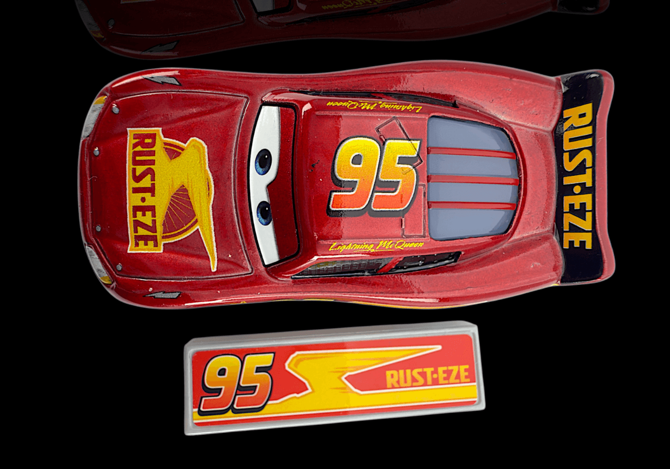 Disney Pixar Cars ~ 2016 Lightning McQueen #95 Rust-Eze Red ~ 1:55 Diecast - Thumbnail 7