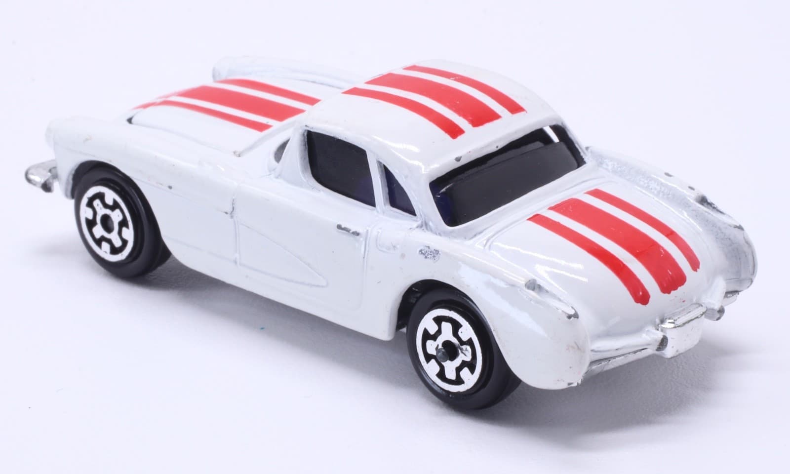 VINTAGE Kidco 1957 CHEVROLET CORVETTE ~ White Red Stripes 1:64 Diecast HK - Thumbnail 7