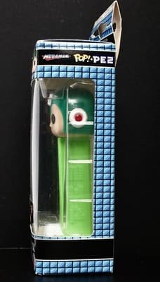 Funko POP Megaman Pez Gyro Attack GameStop Exclusive Glow in the Dark - Thumbnail 2