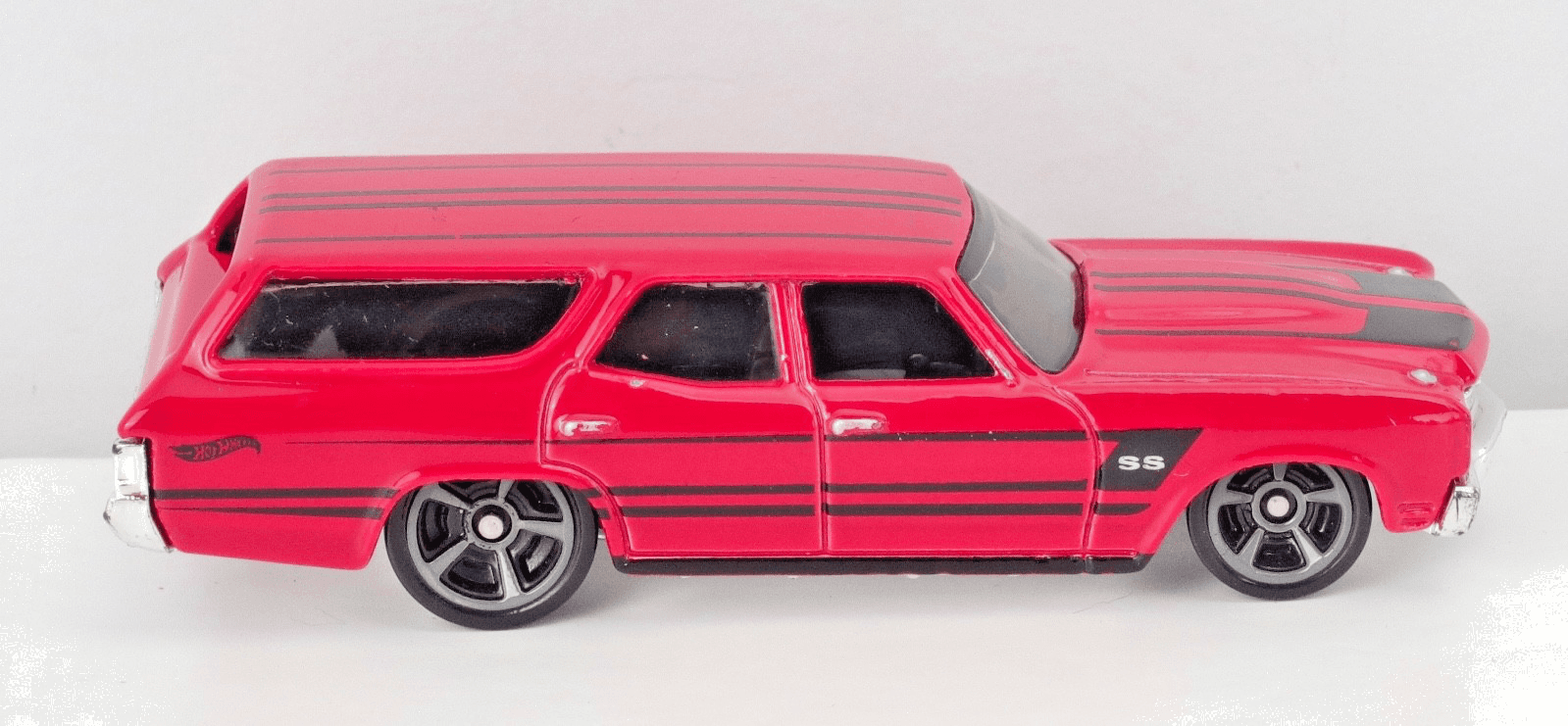 2022 Hot Wheels 1970 CHEVELLE SS WAGON ~ Red HW Wagons 1/5 111/250