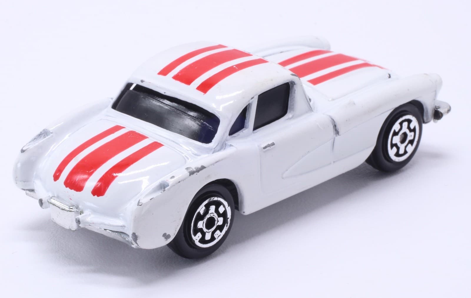 VINTAGE Kidco 1957 CHEVROLET CORVETTE ~ White Red Stripes 1:64 Diecast HK - Thumbnail 8