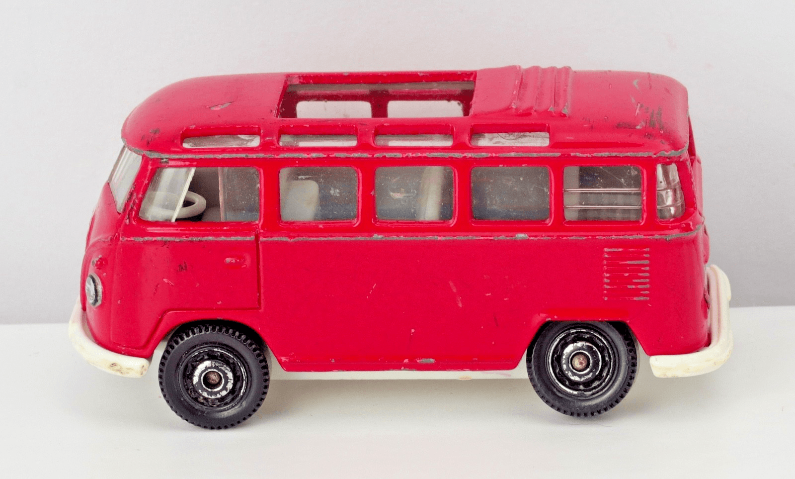 1998 Matchbox 1968 VW Van ~ Red Diecast 1:58 - Thumbnail 2