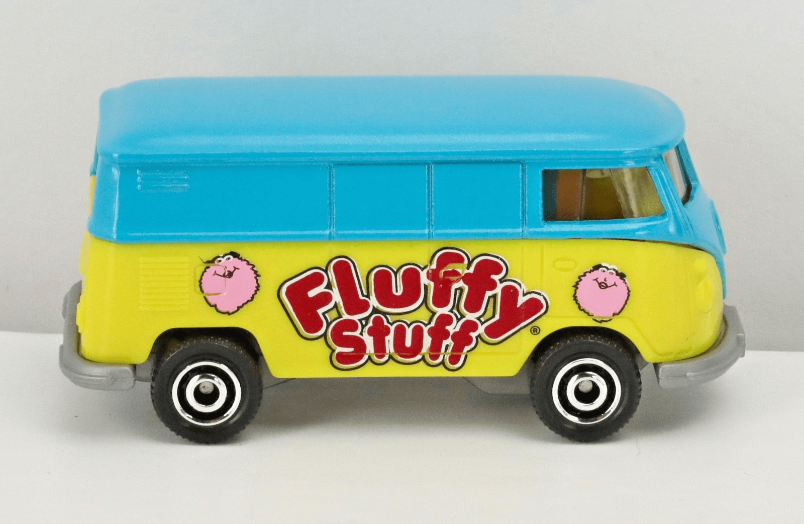 Matchbox 2024 VOLKSAWGEN DELIVERY VAN ~ Candy Series 4/6 ~ 1:16 Diecast