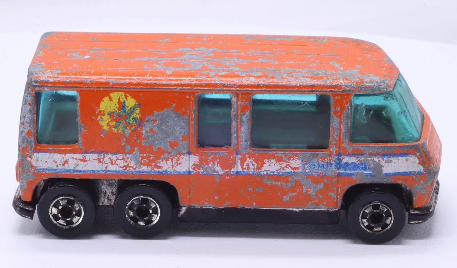 VINTAGE Hot Wheels ~1976 GMC MOTORHOME ~ Diecast 6-Wheel RV Van - Thumbnail 3