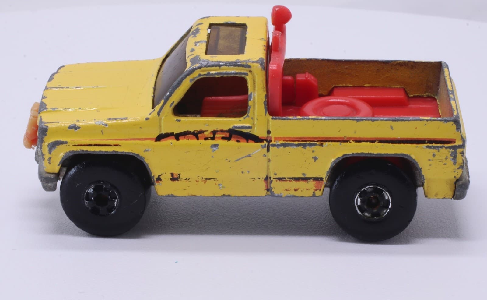 VTG Hot Wheels ~ 1979 SPEEDY REMOVAL SNOW PLOW TRUCK ~ BK Yellow Chevy C-10 HK - Thumbnail 4