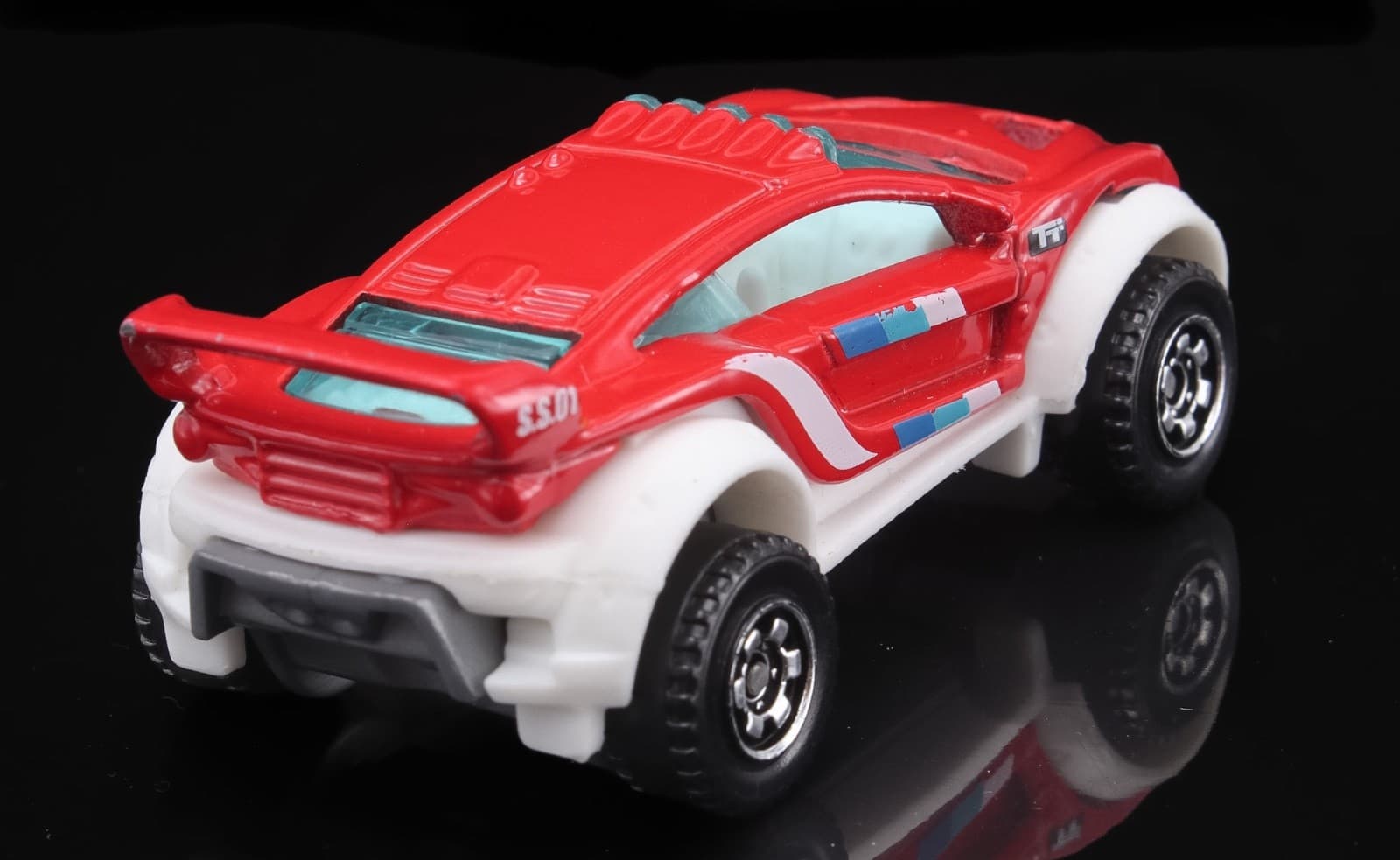 2012 Matchbox ~ TERRAIN TROUNCER 4X4 ~ Red 1:64 Diecast - Thumbnail 8