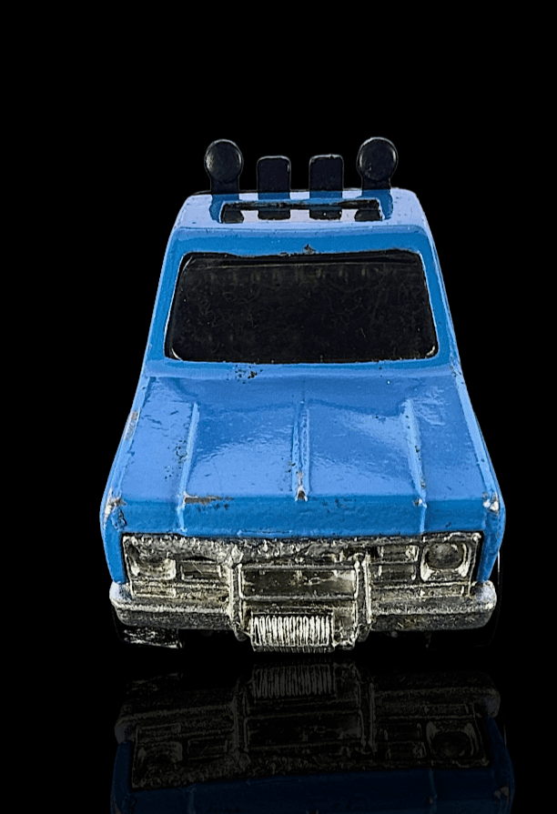 Hot Wheels Blackwall ~1977 EAGLE BYWAYMAN ~ Enamel Blue Silverado GMC 4x4 HK - Thumbnail 3