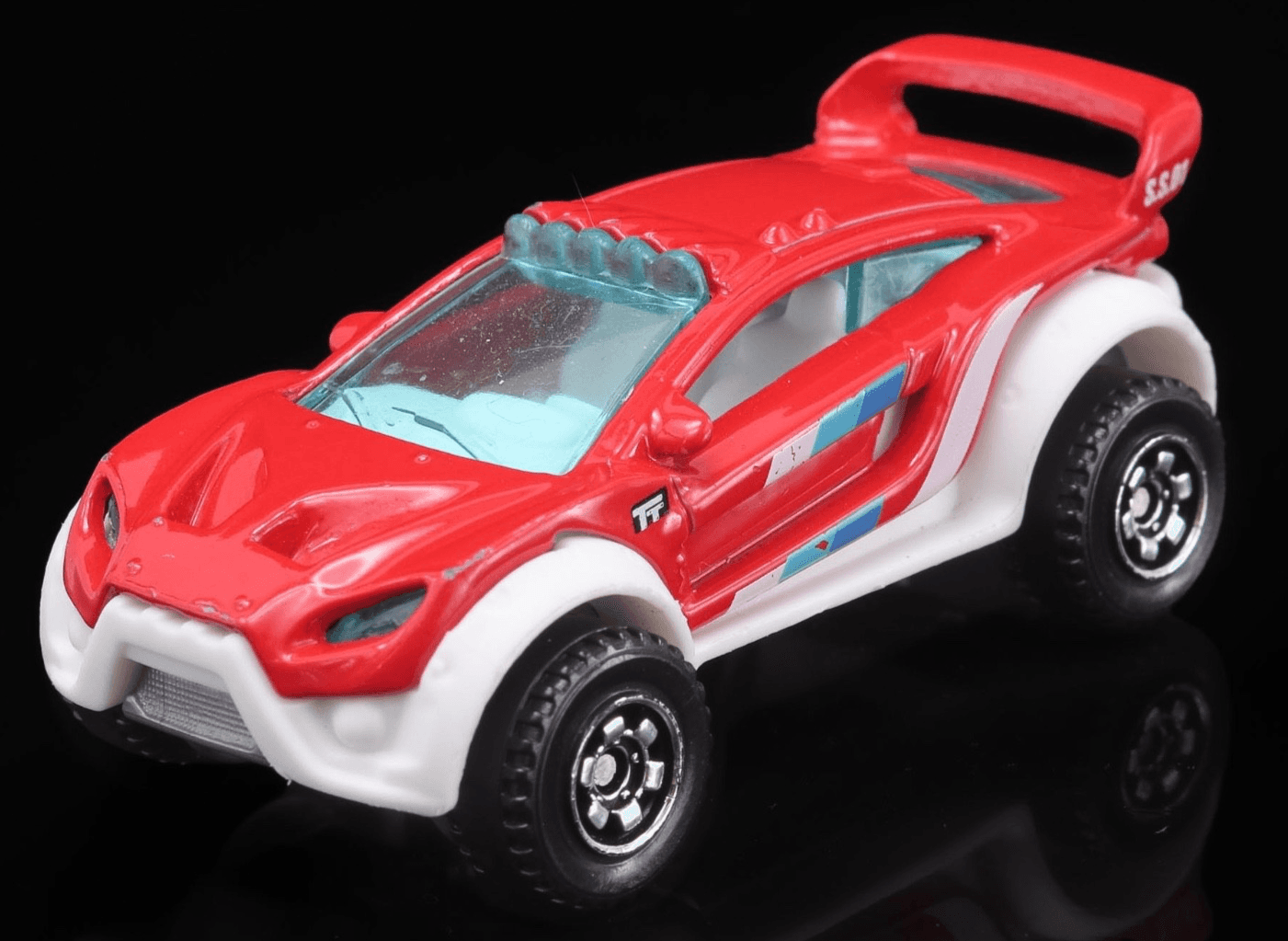2012 Matchbox ~ TERRAIN TROUNCER 4X4 ~ Red 1:64 Diecast - Thumbnail 2
