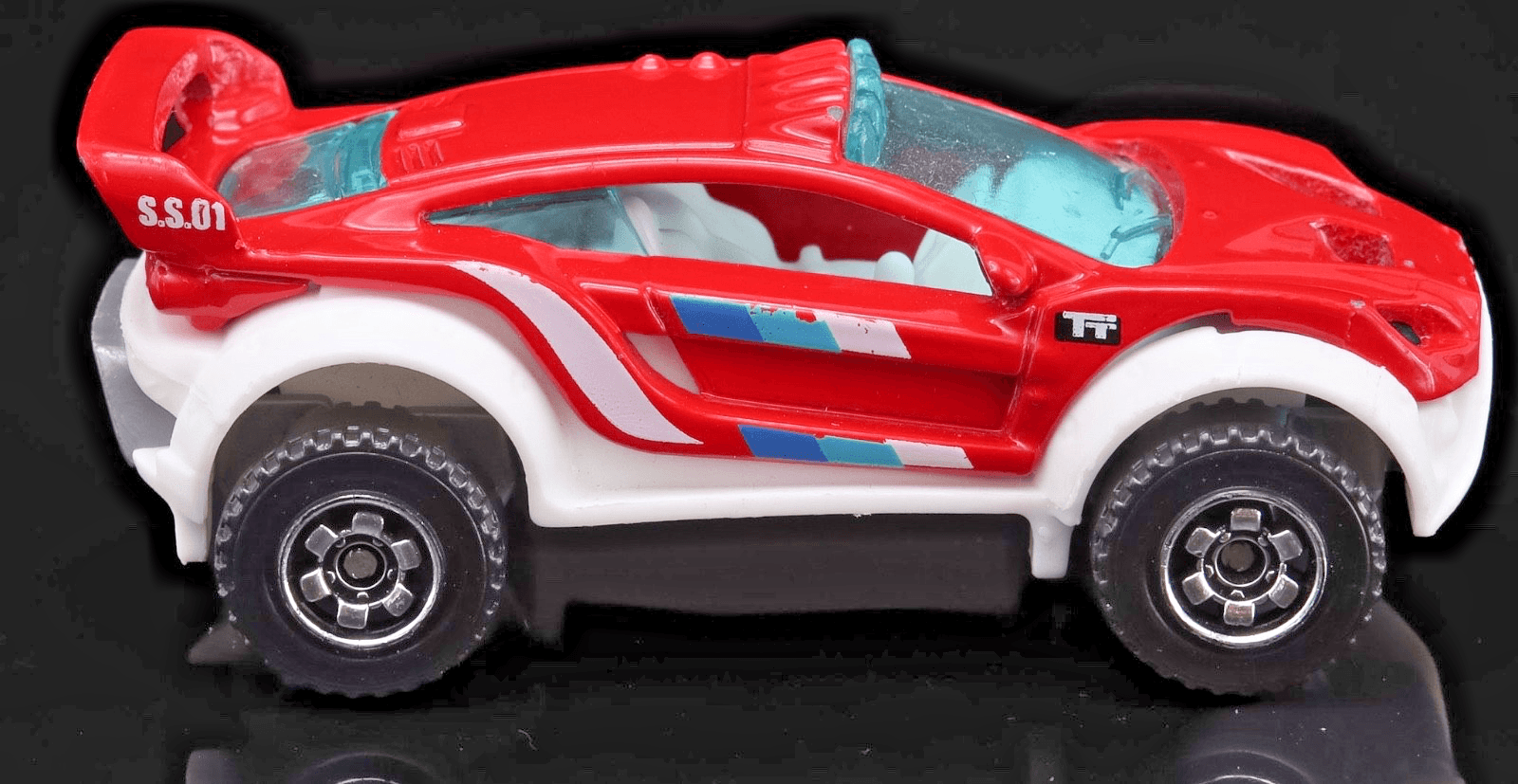 2012 Matchbox ~ TERRAIN TROUNCER 4X4 ~ Red 1:64 Diecast - Thumbnail 3