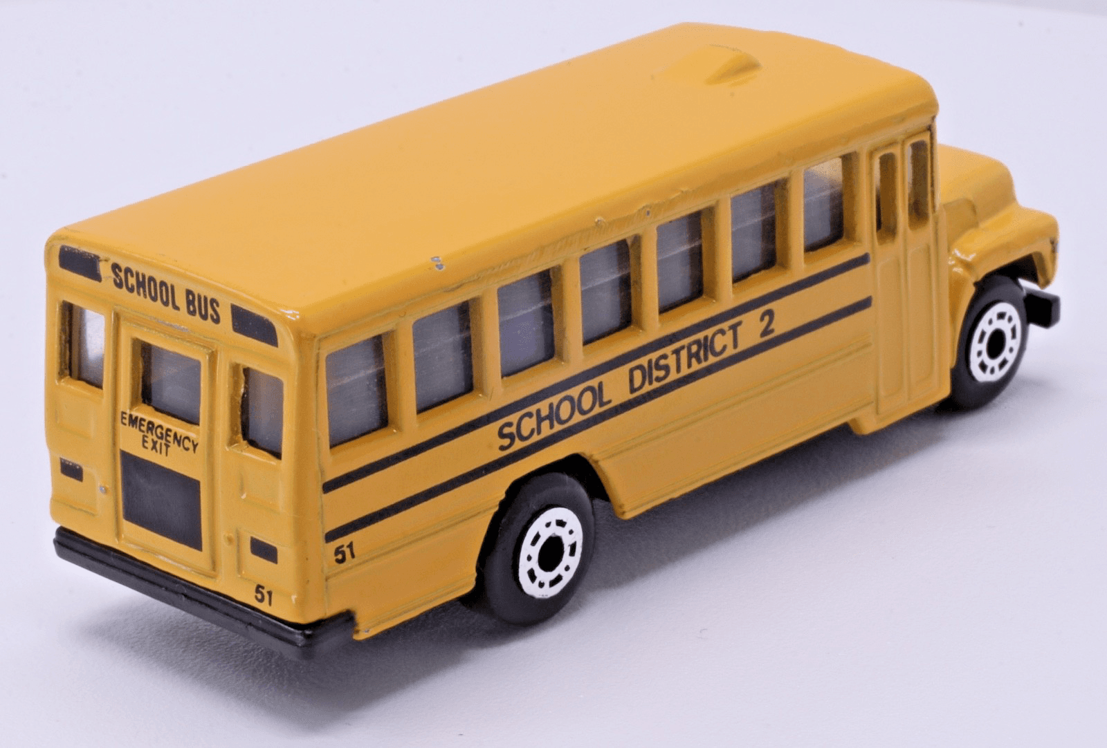 VINTAGE 1985 Matchbox ~ INTERNATIONAL SCHOOL BUS District 2 ~ Yelloiw 1:95 - Thumbnail 6