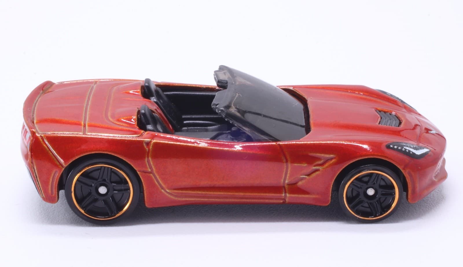 2019 Hot Wheels ~ 2014 CORVETTE STINGRAY CONVERTIBLE ~ 1/64 Diecast - Thumbnail 9