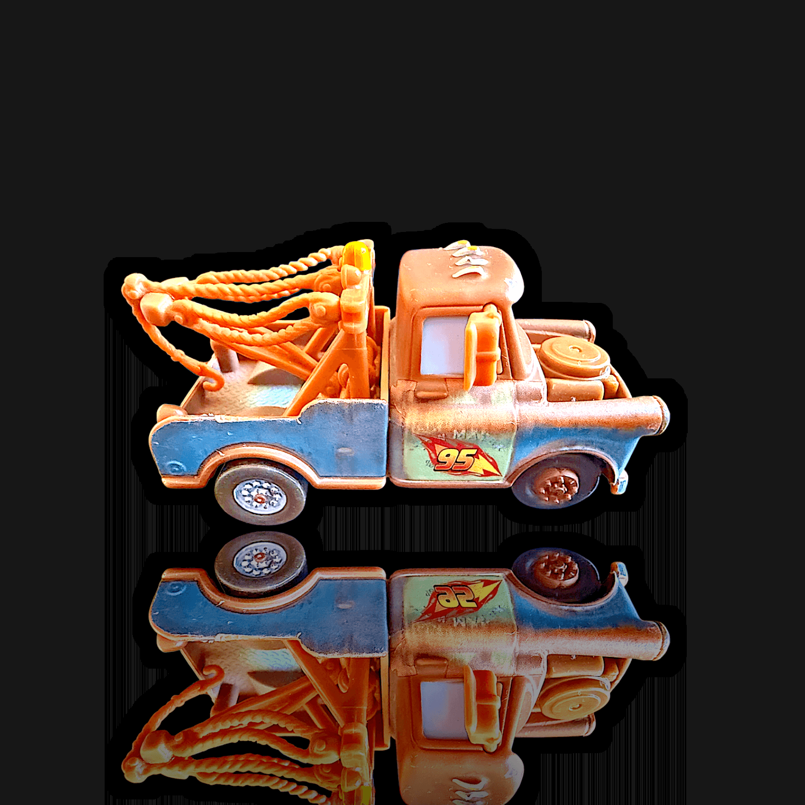 Disney Pixar Cars 2 ~ TOW MATER #95 ~ Diecast 1:55
