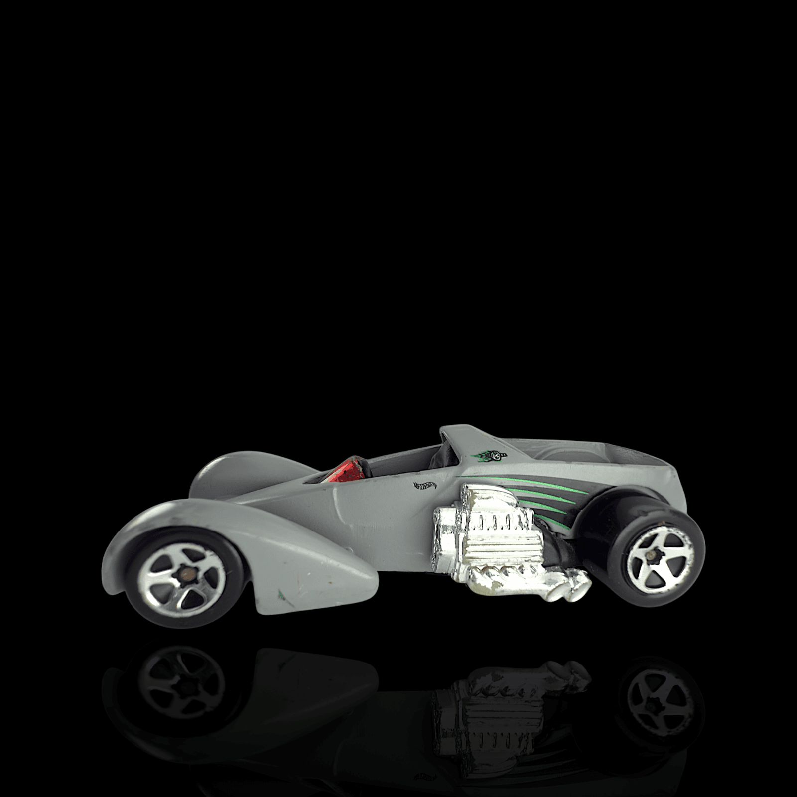 Hot Wheels 1999 Screamin' Hauler Silver
