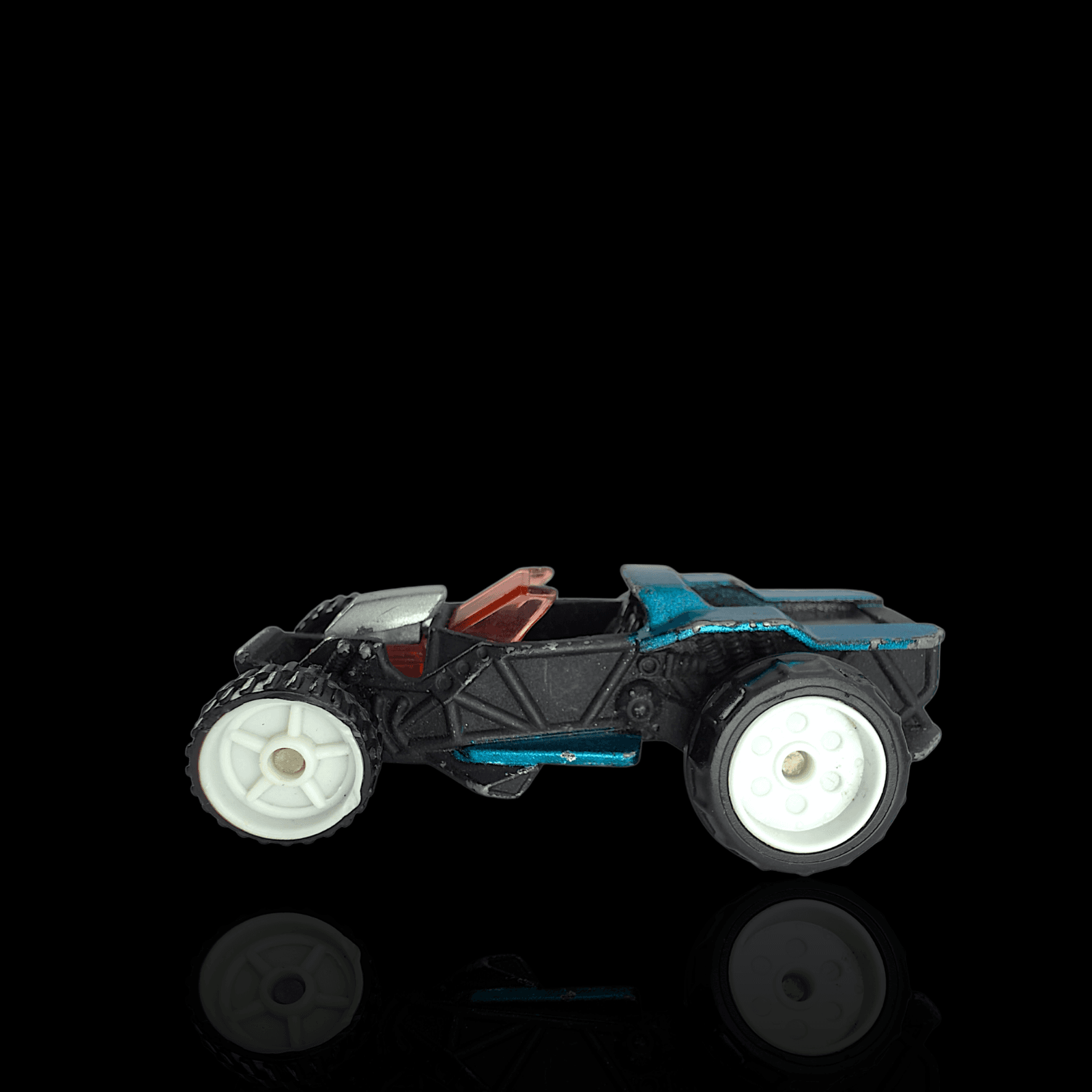Hot Wheels 2007 McDonald's Stunt Strikers Swagblaster #2 Toy Car