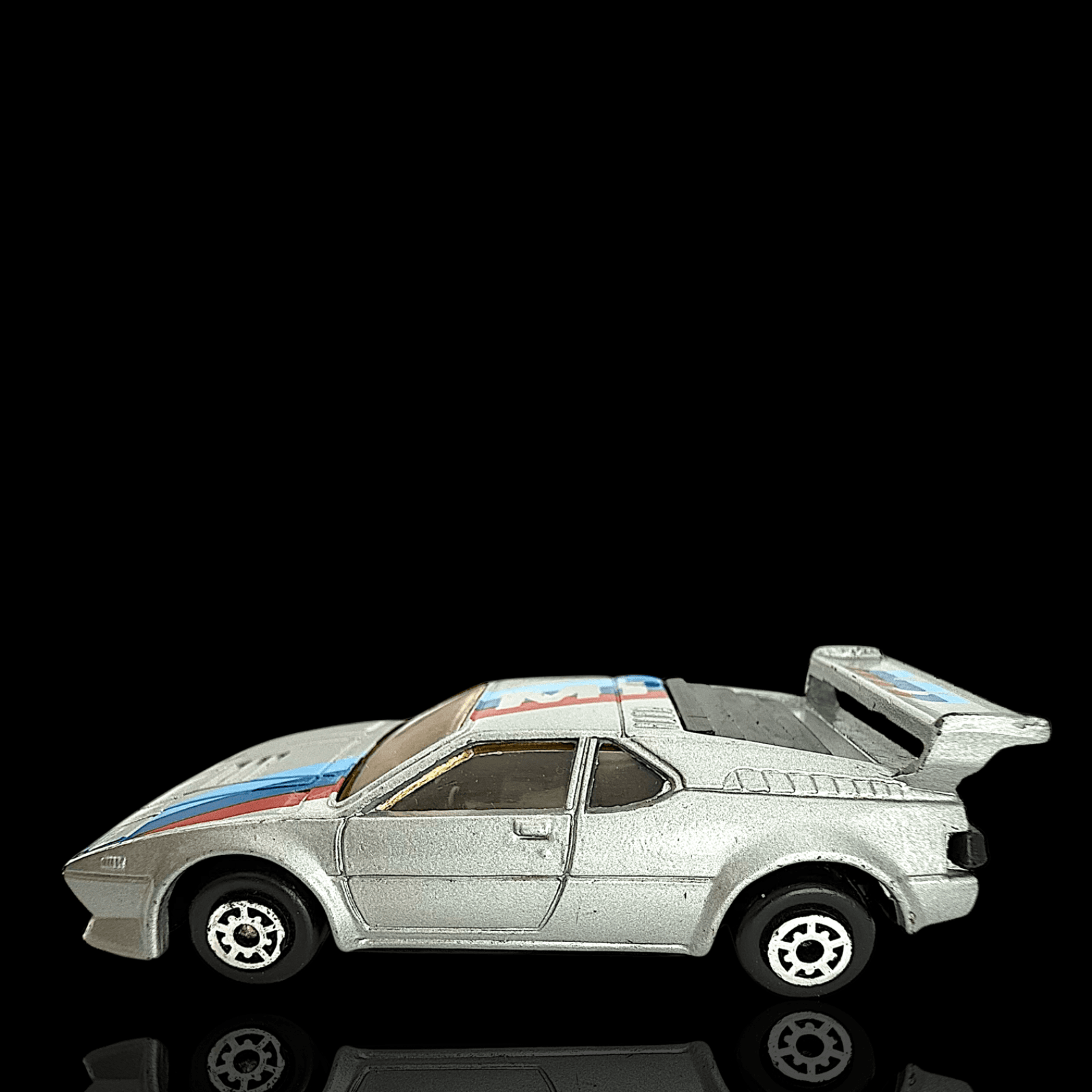 MC TOY 1979-1981 BMW M1 ~ SILVER W/ProCar Spoiler ~ 1/64 Scale - Thumbnail 2