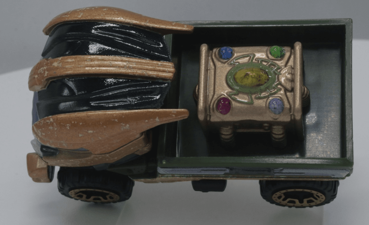 Hot Wheels ~ 2108 MARVEL THANOS CHARACTER CAR ~ 1:64 Avengers Infinity War - Thumbnail 7