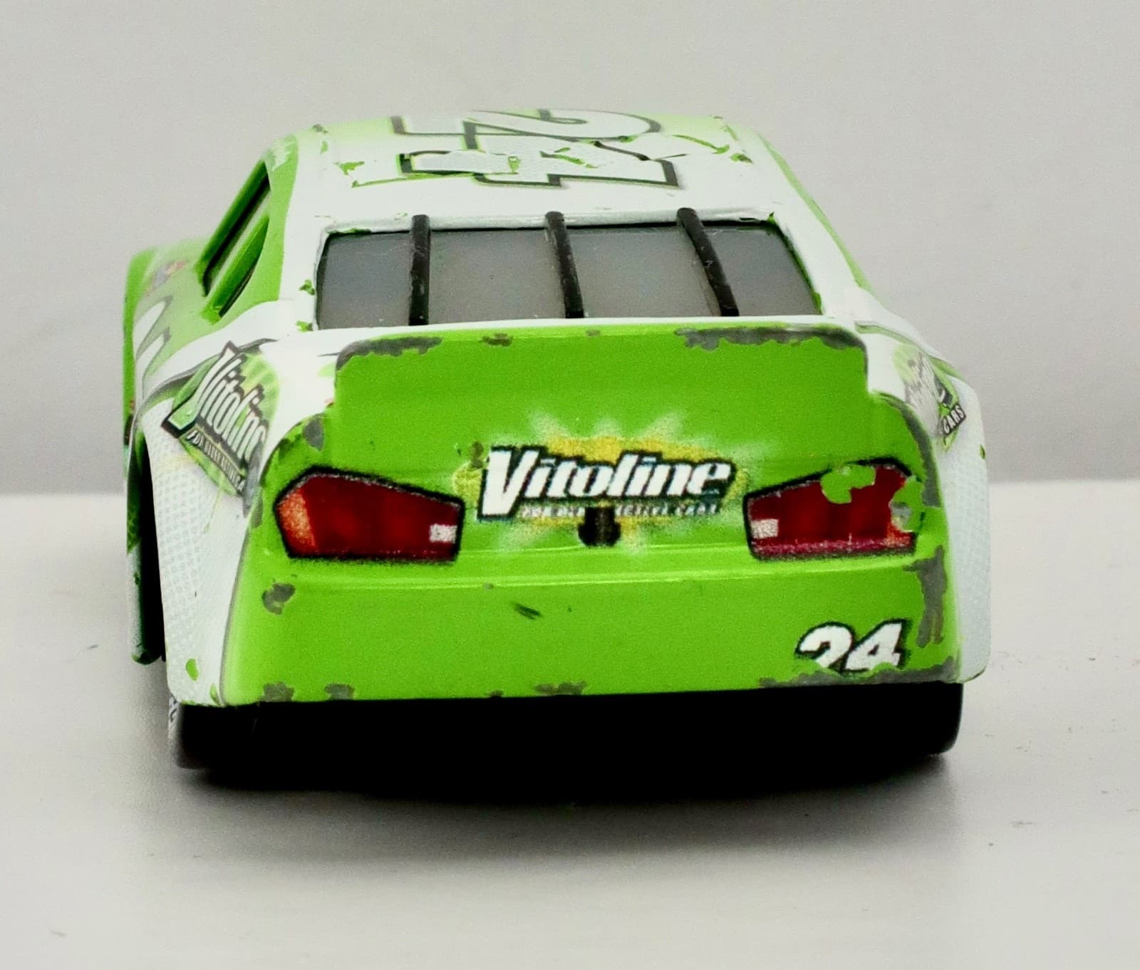Mattel Disney Pixar Cars 3 ~ BRICK YARDLEY #24 Vitoline ~ 1:55 Diecast Toy Car - Thumbnail 4
