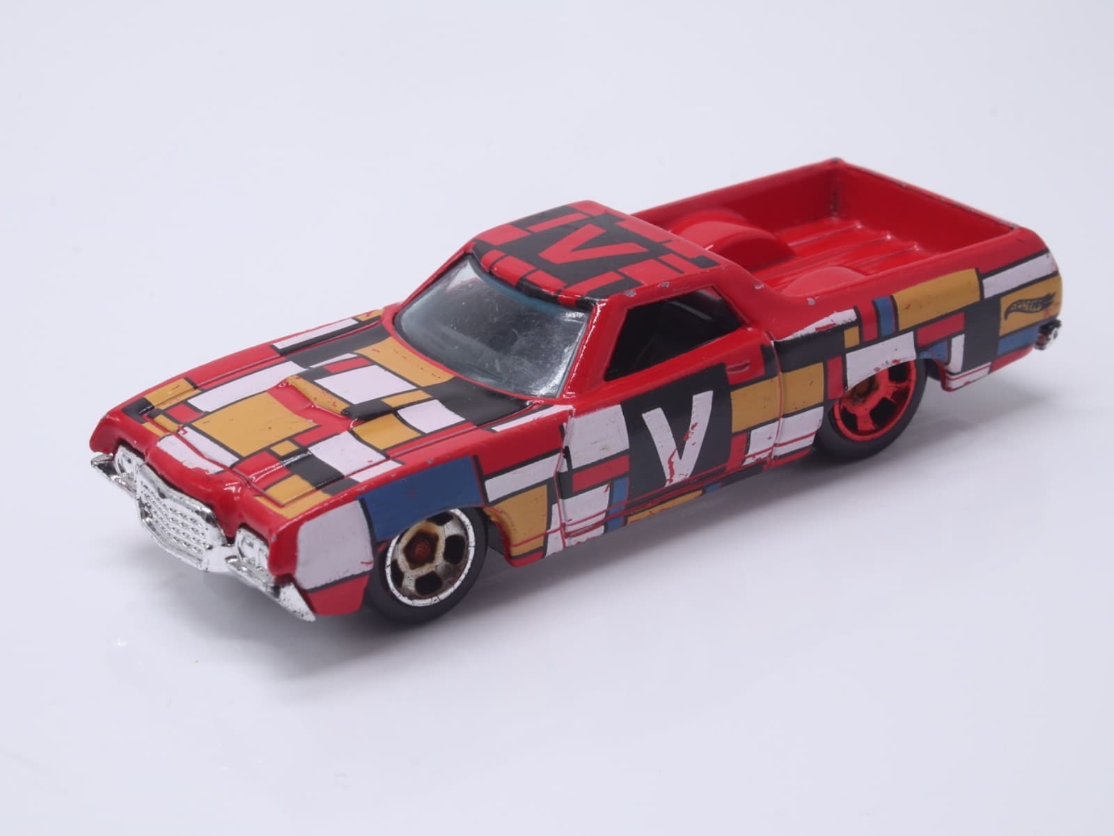 2023 Hot Wheels Art Cars ~ 1972 FORD RANCHERO (9/10) ~ Red 142/250 Diecast 1/64 - Thumbnail 2