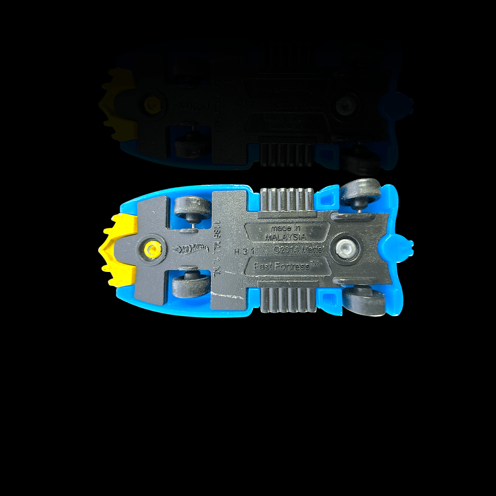 Hot Wheels Fast Fortress Yellow Blue Shark Plane Diecast Toy Car - Thumbnail 6