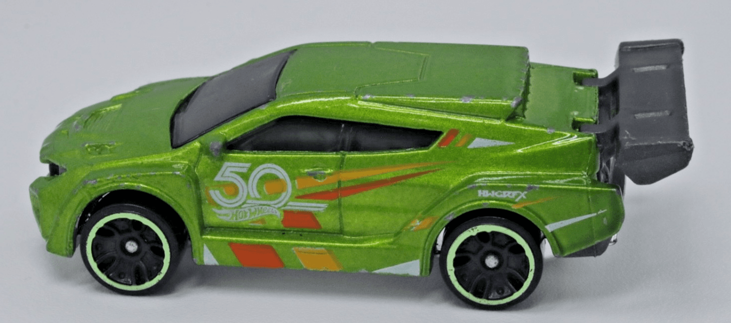 2022 Hot Wheels Legends 5-Pack ~ LOOP COUPE ~ Green Loose Diecast 1/64 - Thumbnail 4