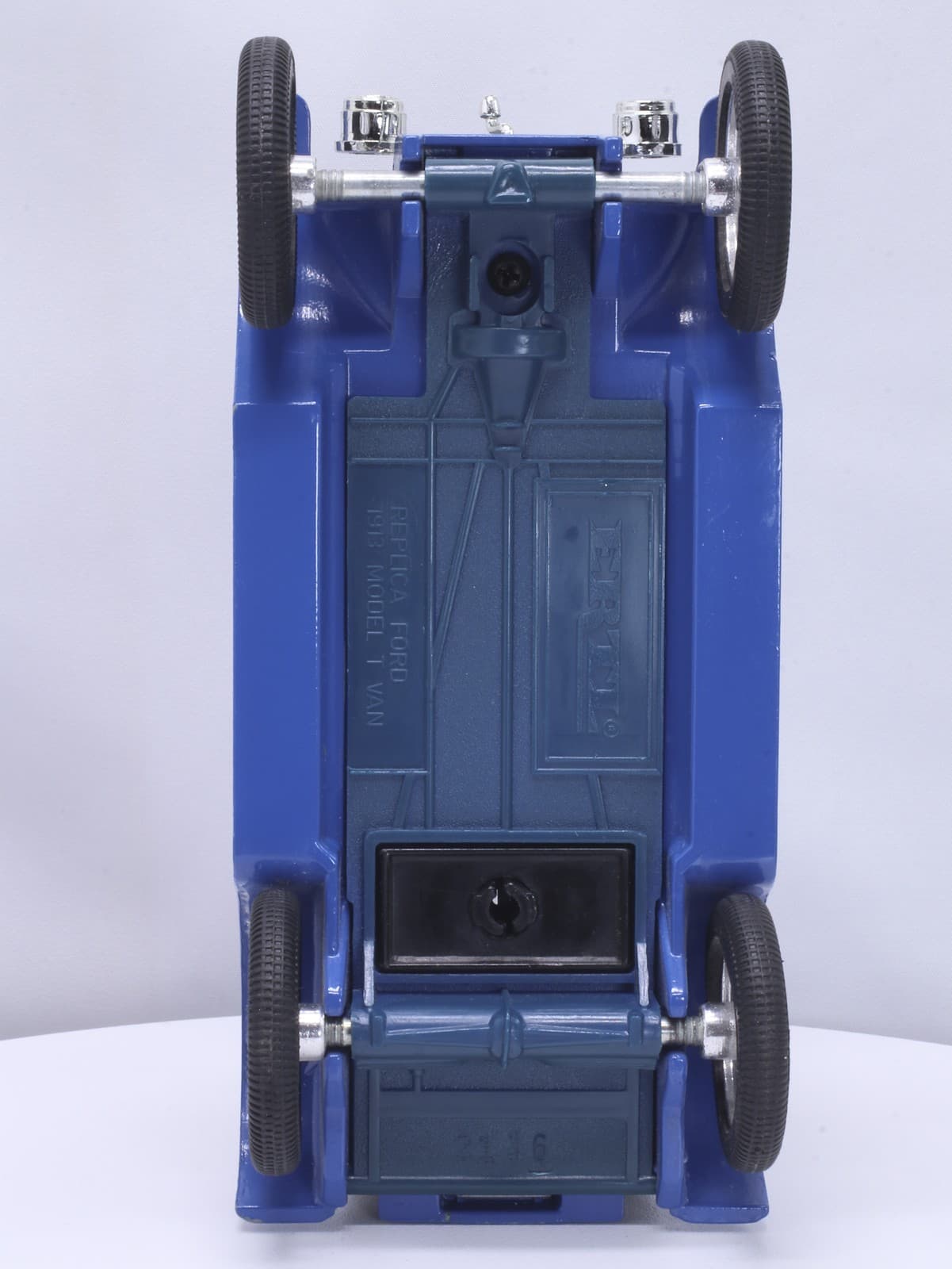 1996 Ertl Clarke American ~ 1913 FORD MODEL T Coin Bank ~ 1:25 - Thumbnail 10