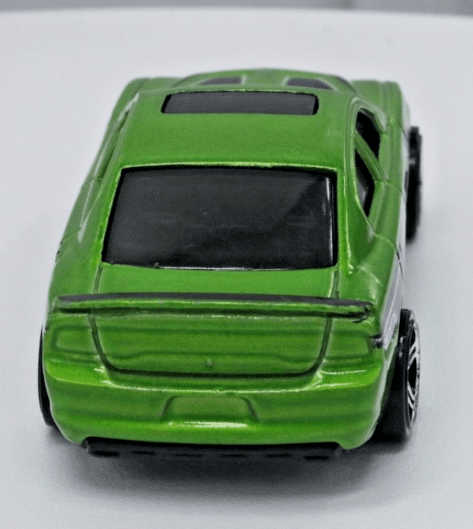 Hot Wheels ~ 2011 DODGE CHARGER R/T ~ Green 1/64 Diecast - Thumbnail 5