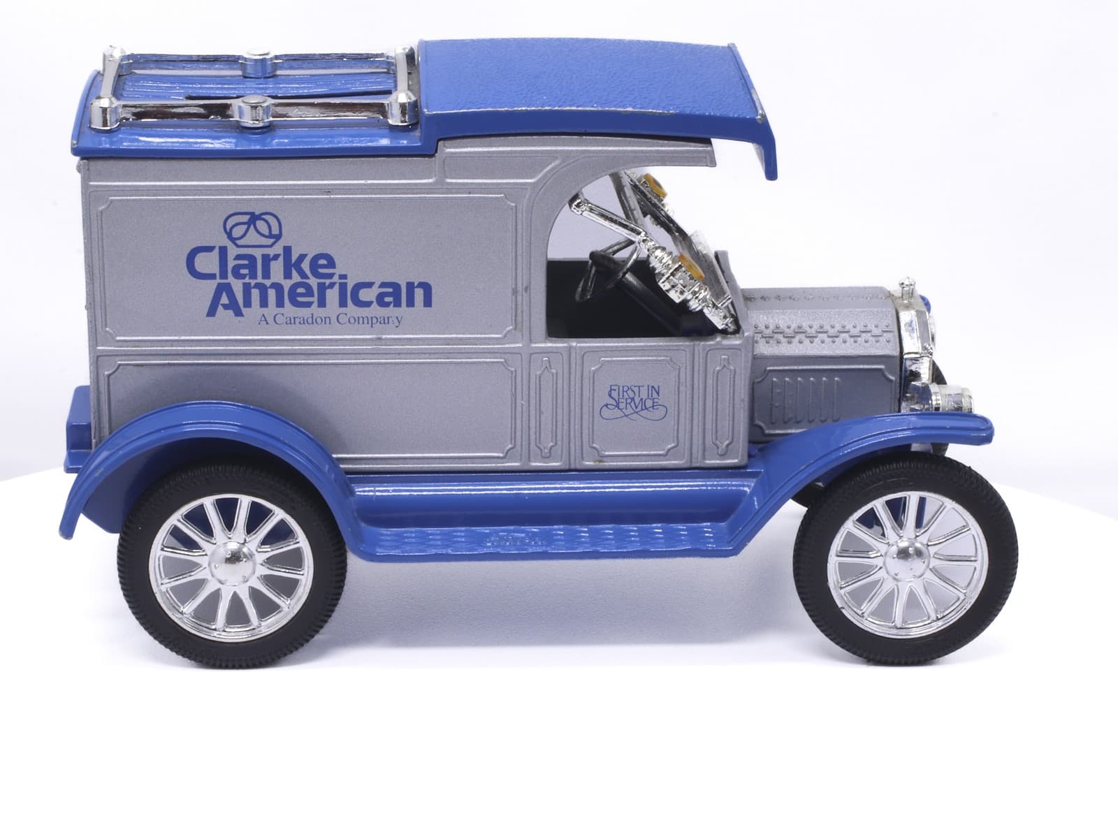 1996 Ertl Clarke American ~ 1913 FORD MODEL T Coin Bank ~ 1:25 - Thumbnail 3