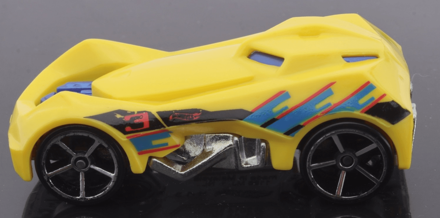 2016 Hot Wheels Multipack Exclusive ~ RD-03 ~ Racing Drones Yellow 1:64 Diecast - Thumbnail 4
