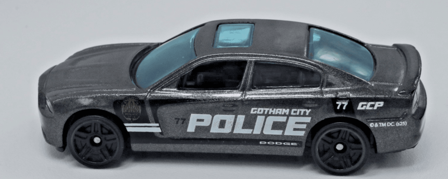 Hot Wheels ~ Gotham City Police Car ~ 2011 DODGE CHARGER RT ~ Diecast 1:64 - Thumbnail 3
