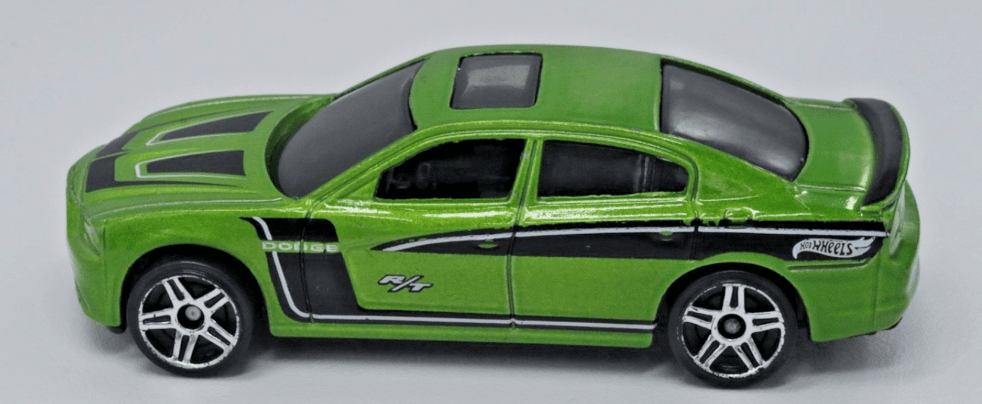 Hot Wheels ~ 2011 DODGE CHARGER R/T ~ Green 1/64 Diecast - Thumbnail 4