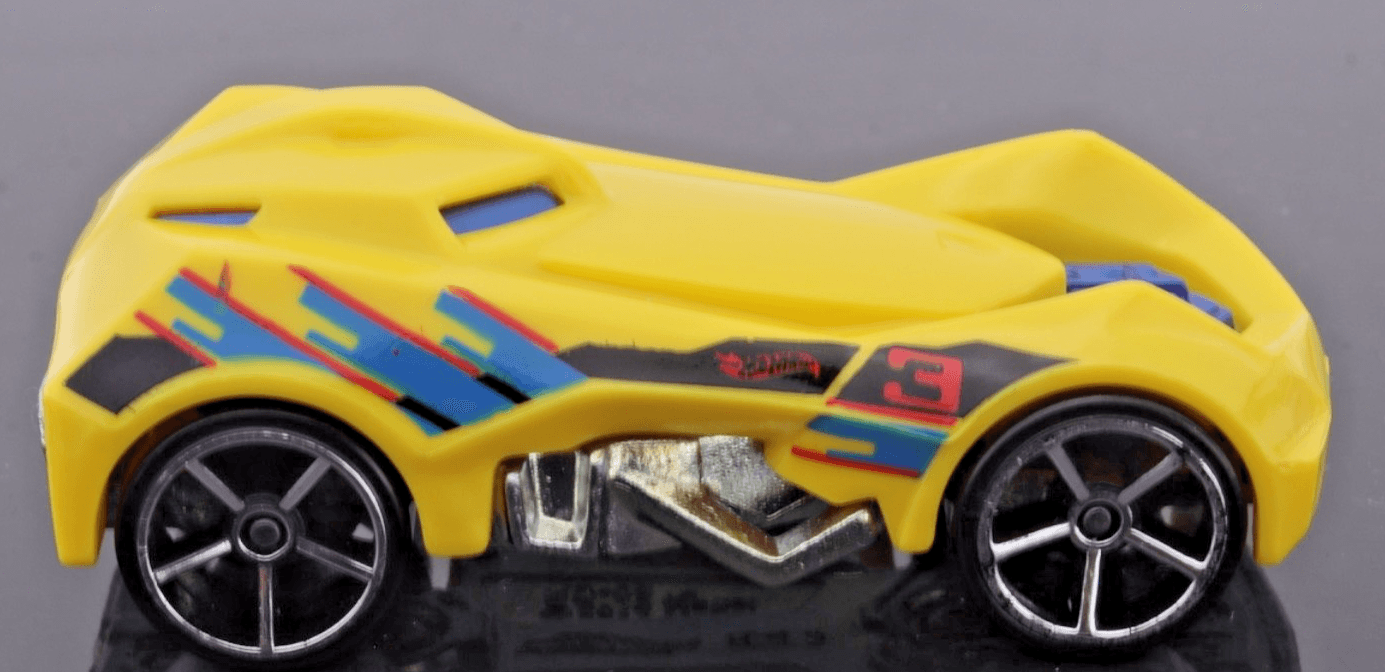 2016 Hot Wheels Multipack Exclusive ~ RD-03 ~ Racing Drones Yellow 1:64 Diecast - Thumbnail 3