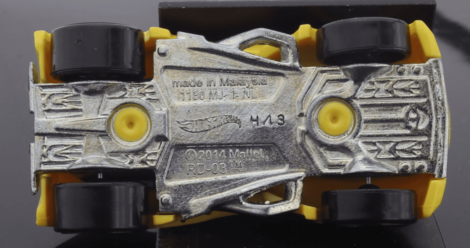 2016 Hot Wheels Multipack Exclusive ~ RD-03 ~ Racing Drones Yellow 1:64 Diecast - Thumbnail 10