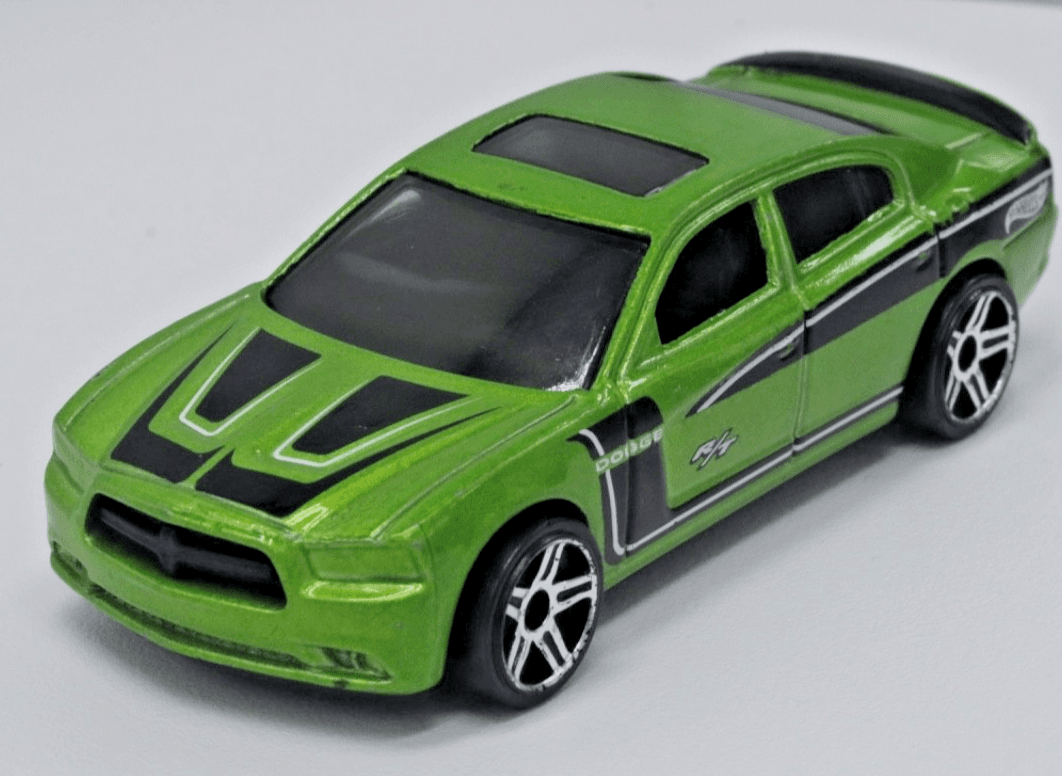 Hot Wheels ~ 2011 DODGE CHARGER R/T ~ Green 1/64 Diecast - Thumbnail 2