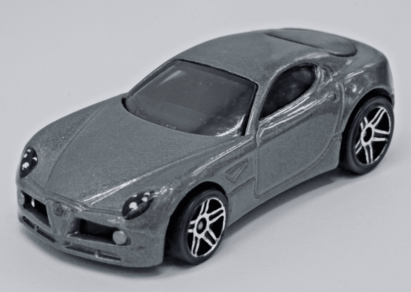Hot Wheels ~ 2007-2009 ALFA ROMEO 8C COMPETIZIONE ~ 1:64 Diecast Factory Fresh - Thumbnail 2