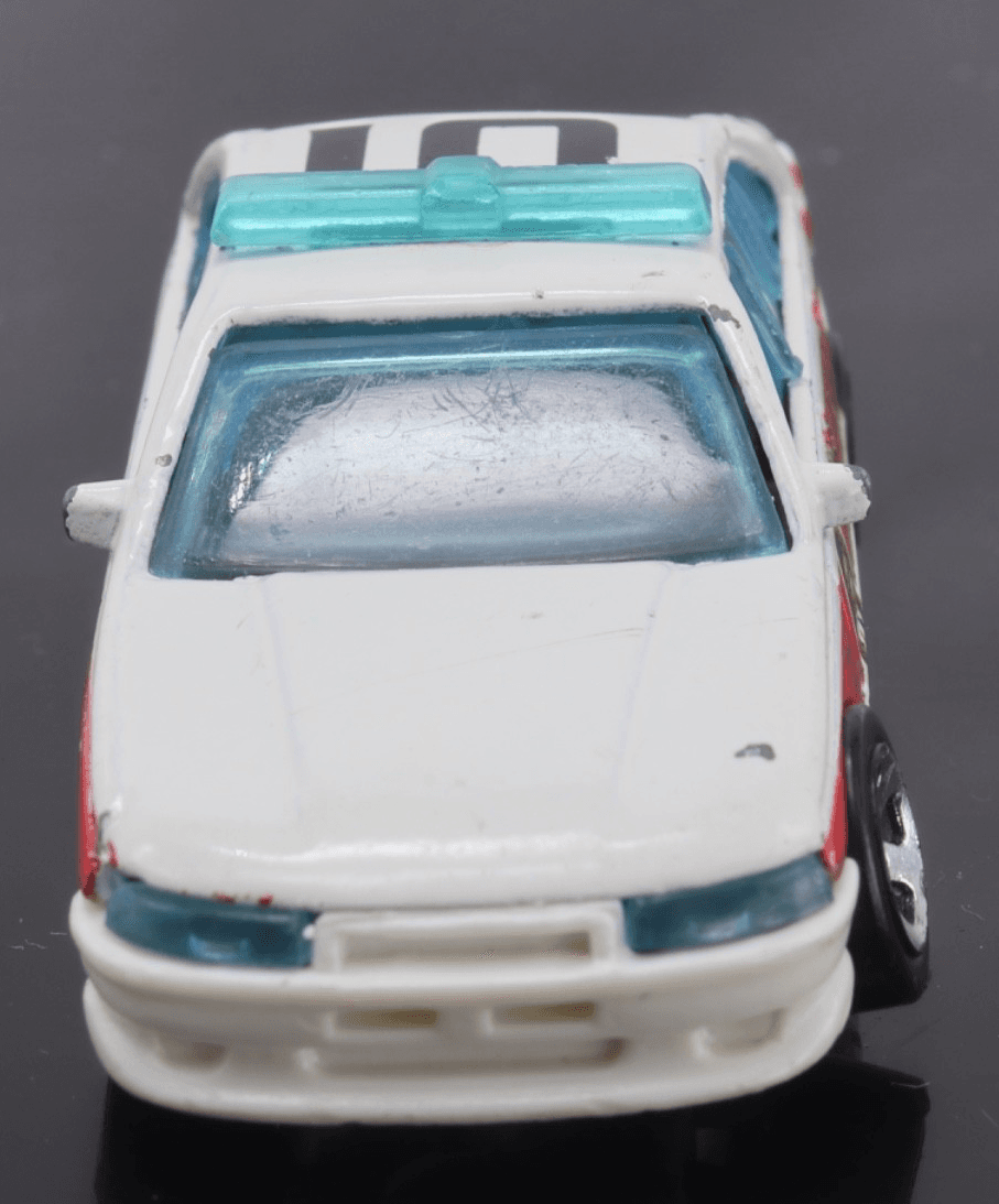 Hot Wheels ~ 1989 CITY OF HW FIRE DEPT CHIEF 01 ~ White 1:64 Diecast - Thumbnail 8