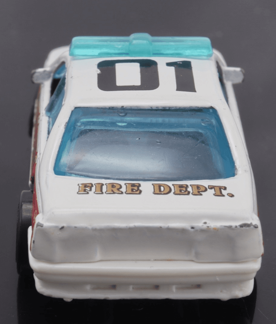 Hot Wheels ~ 1989 CITY OF HW FIRE DEPT CHIEF 01 ~ White 1:64 Diecast - Thumbnail 7