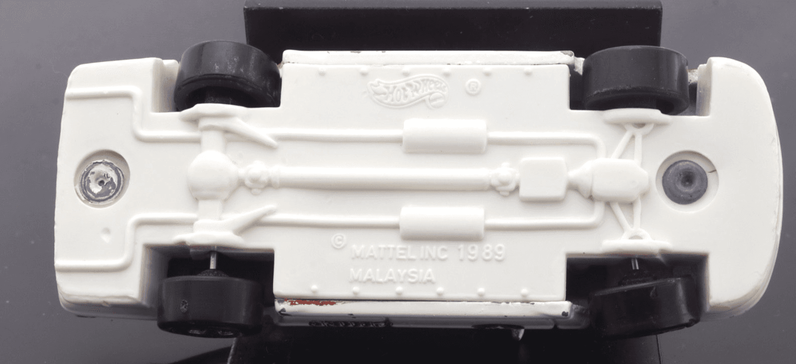 Hot Wheels ~ 1989 CITY OF HW FIRE DEPT CHIEF 01 ~ White 1:64 Diecast - Thumbnail 10