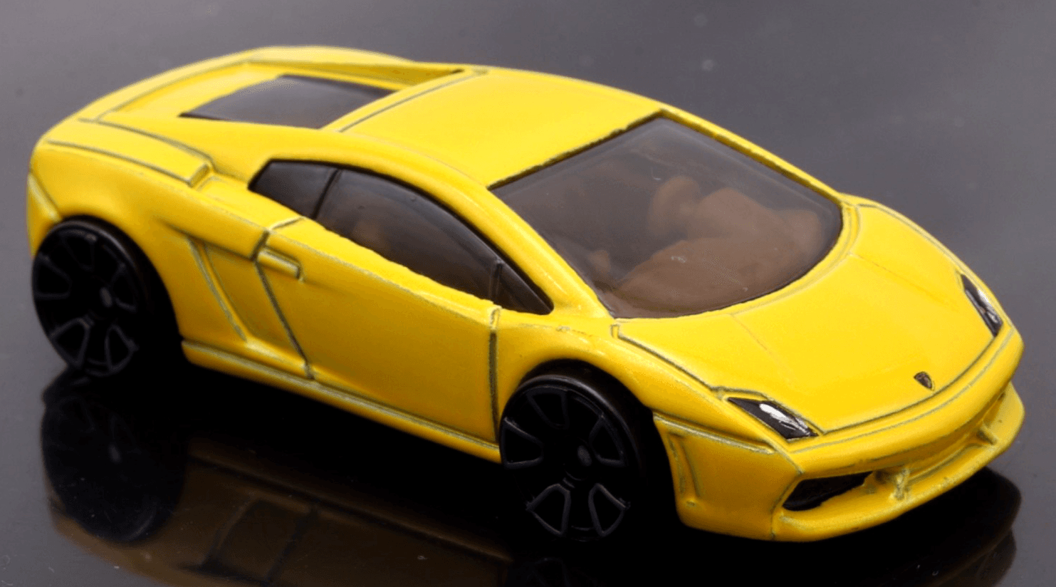 2019 Hot Wheels Multi-Pack ~ LAMBORGHINI GALLARDO LP 560-4 ~ Yellow 1:64 Diecast