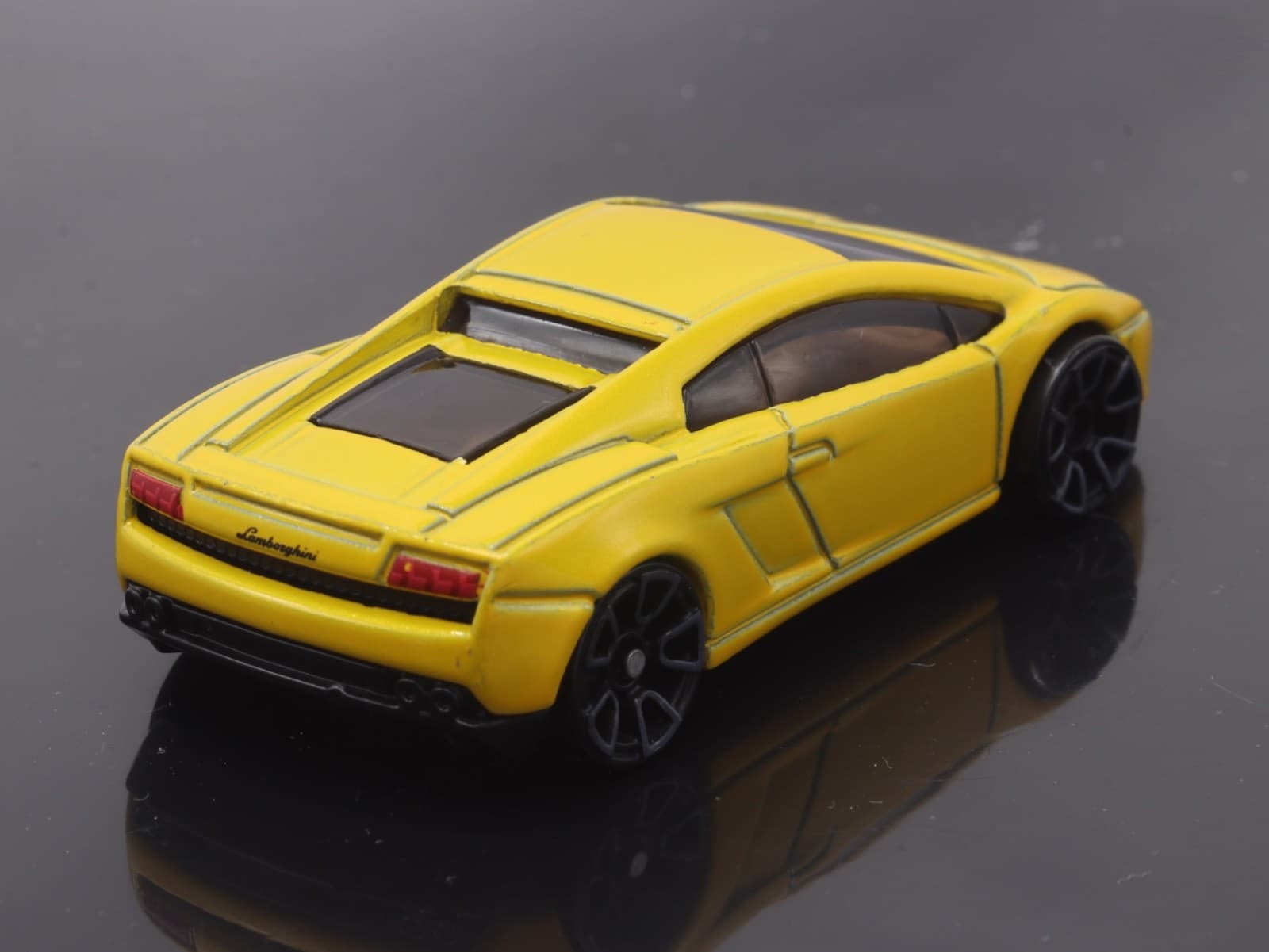 2019 Hot Wheels Multi-Pack ~ LAMBORGHINI GALLARDO LP 560-4 ~ Yellow 1:64 Diecast - Thumbnail 6