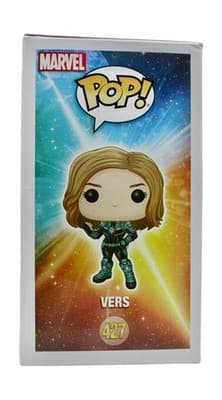Funko Pop! Marvel Captain Marvel #427 Vers Bobble-Head Figure - Thumbnail 3