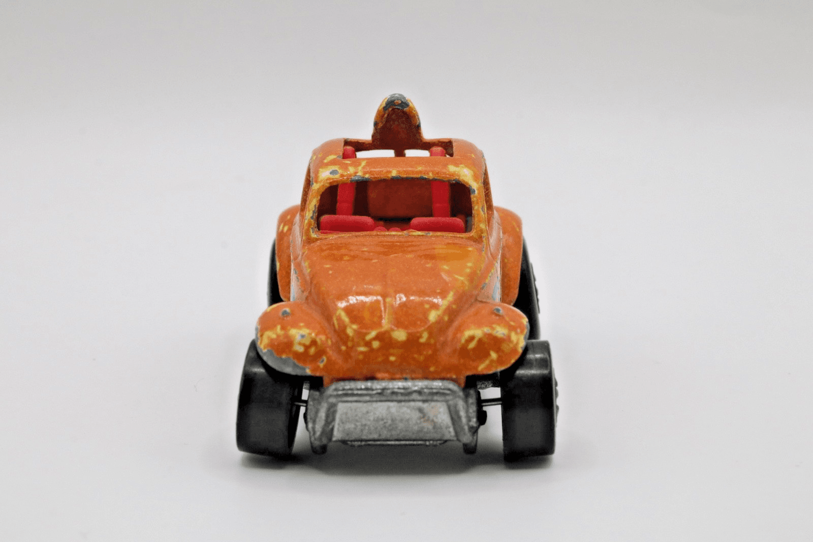 1983 Hot Wheels ~ VW VOLKSWAGEN BAJA BUG ~ Orange Flames 1:64 Diecast - Thumbnail 4