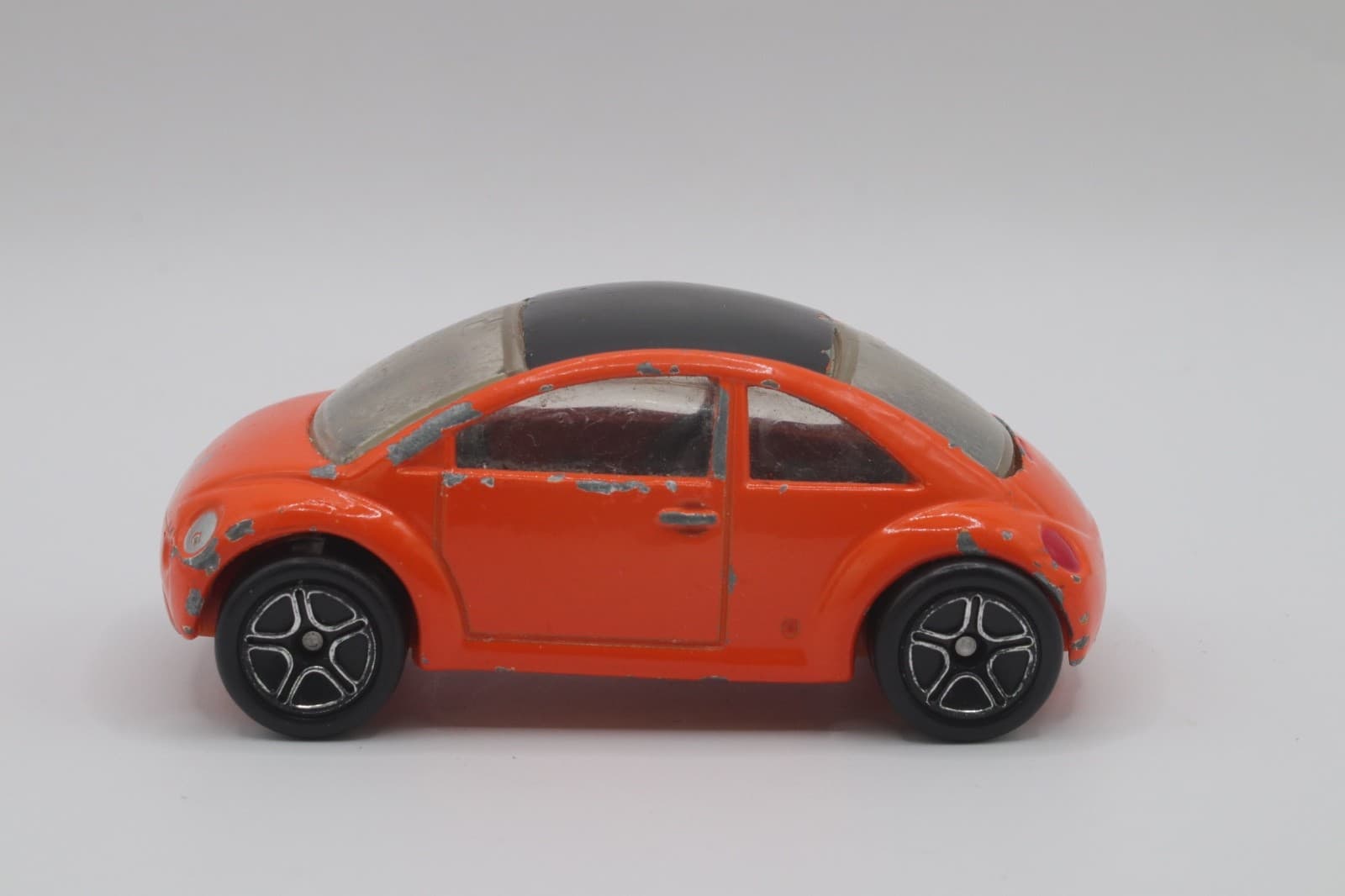 1998 Matchbox ~ VW Concept 1 Beetle ~ "Cool Concepts Series 3" ~ Orange 1:64 - Thumbnail 2