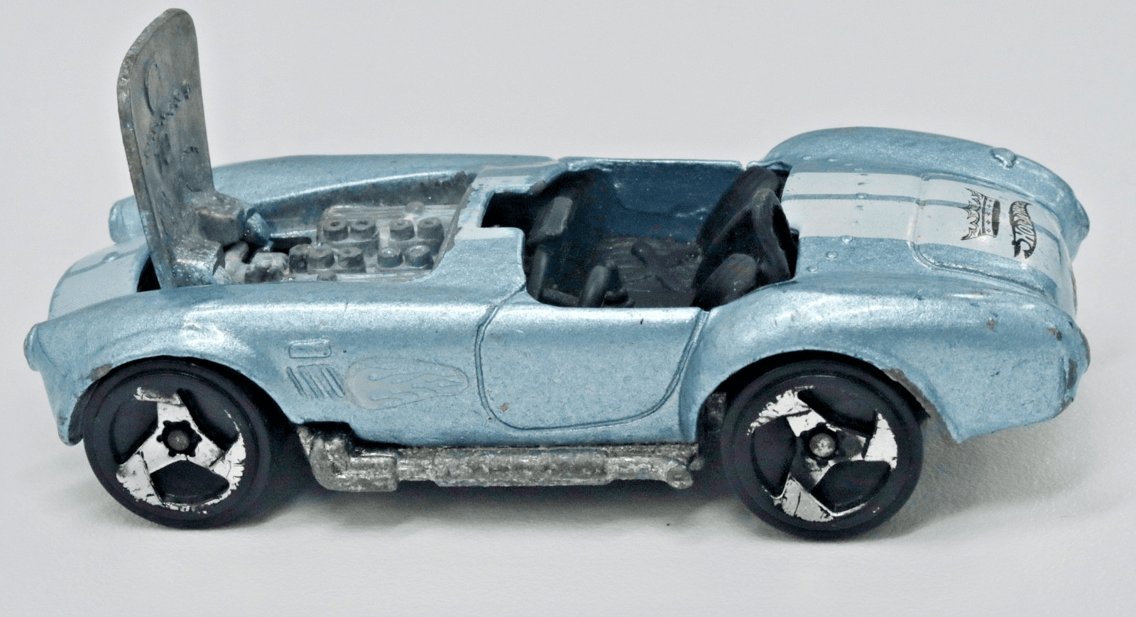 Hot Wheels ~ 1982 SHELBY COBRA 427 S/C ~ Light Blue Metallic 1/64 - Thumbnail 4