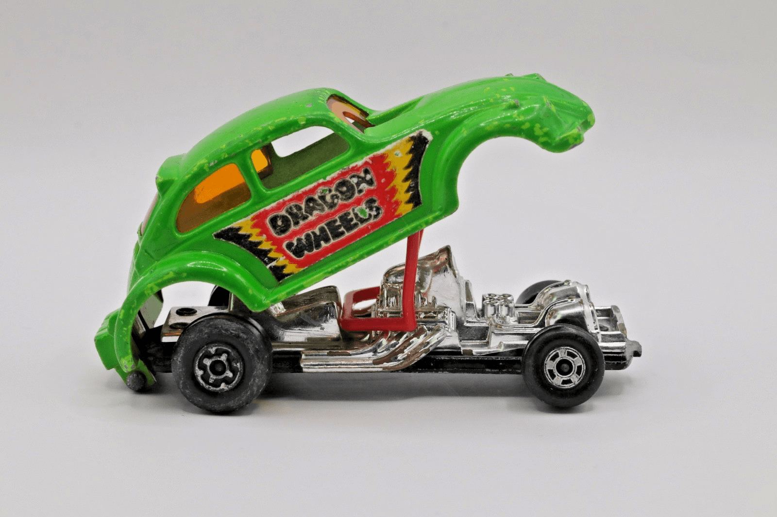 LESNEY Matchbox Superfast ~ 1972 VW Beetle ~ #43 Dragon Wheels ~ Diecast - Thumbnail 3
